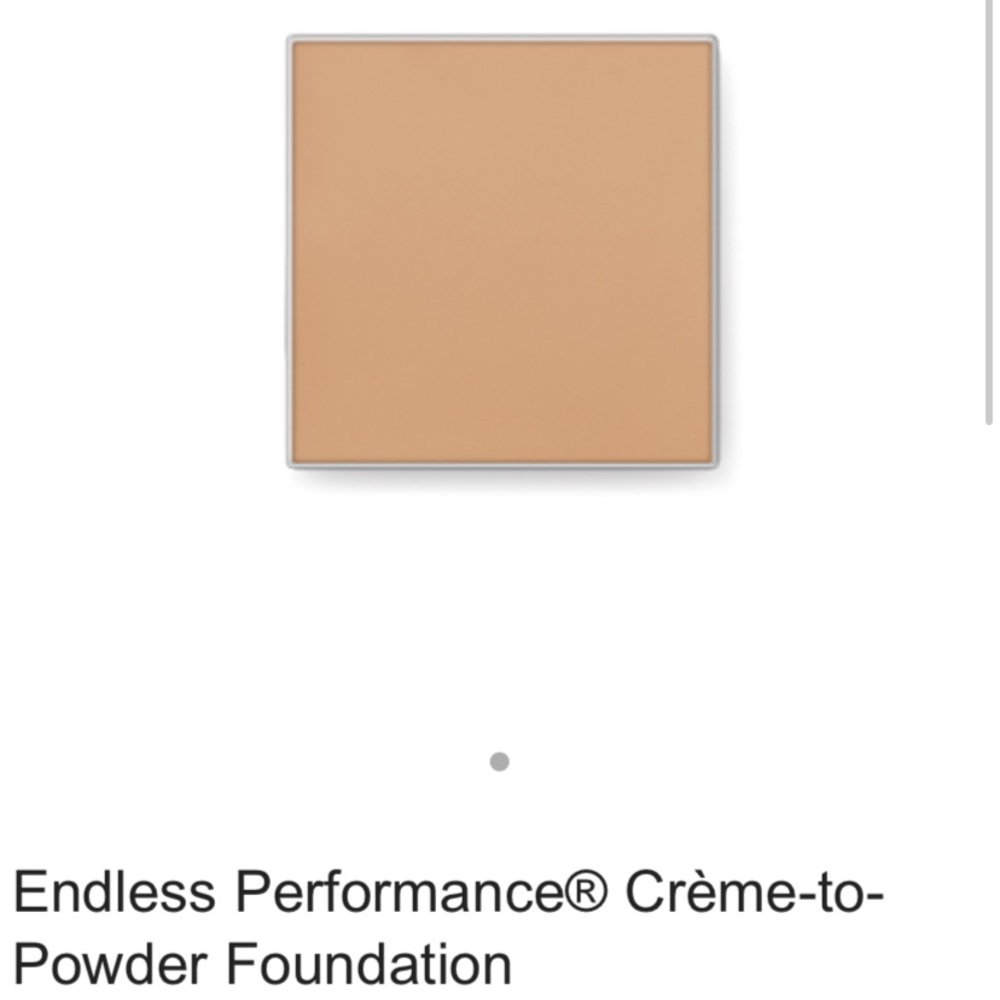 Endless Performance® Crème-to-Powder Foundation Ivory 2